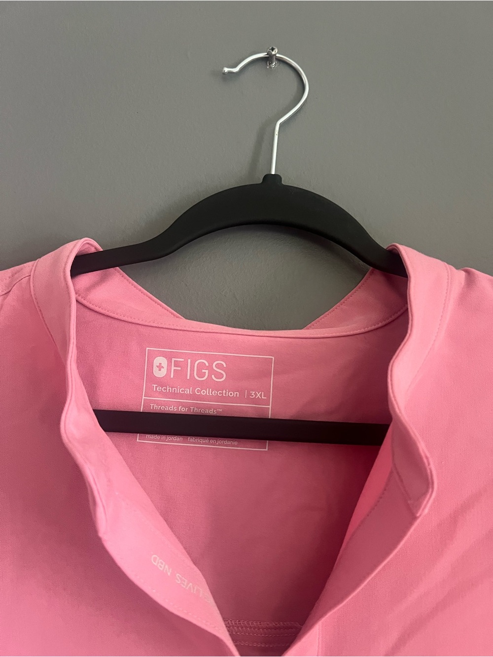 FIGS Rafeala Top in Chalk Pink - Picture 2 of 4